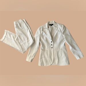 Signature by Larry Levine Cream Pantsuit for Effortless Elegance